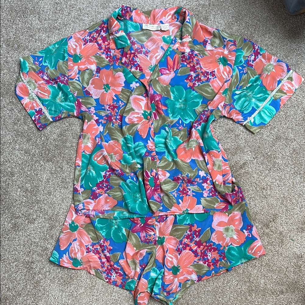 Vintage Victoria’s Secret gold label pajama set